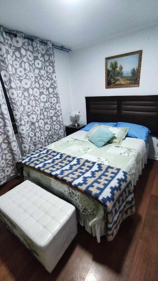Apartment Aparment's Melvin Santiago