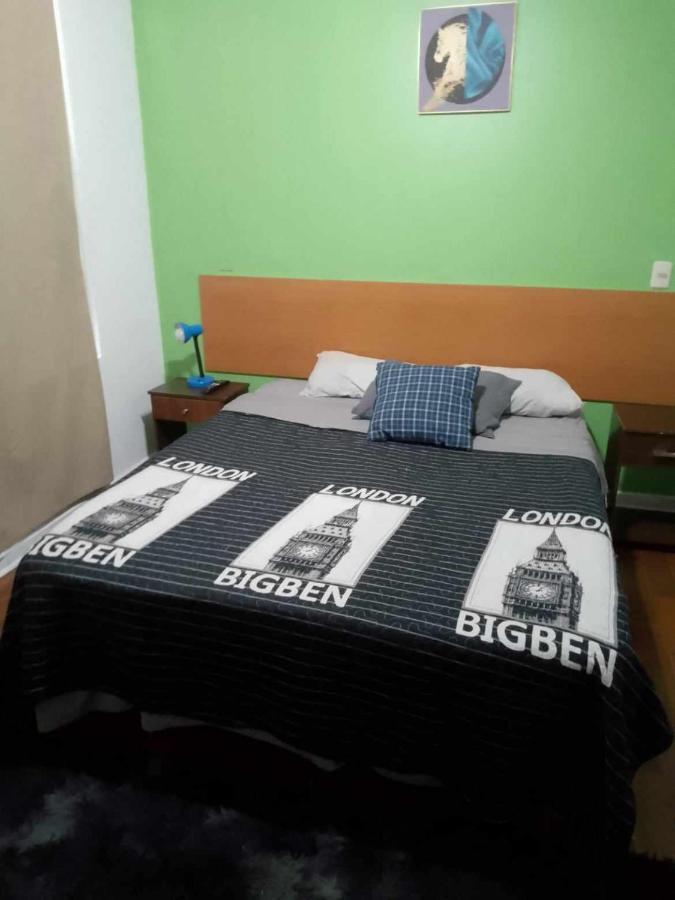 Apartment Aparment's Melvin Santiago