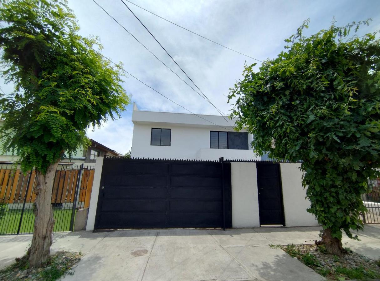 Casa Entera Con Estacionamiento Apartamento *