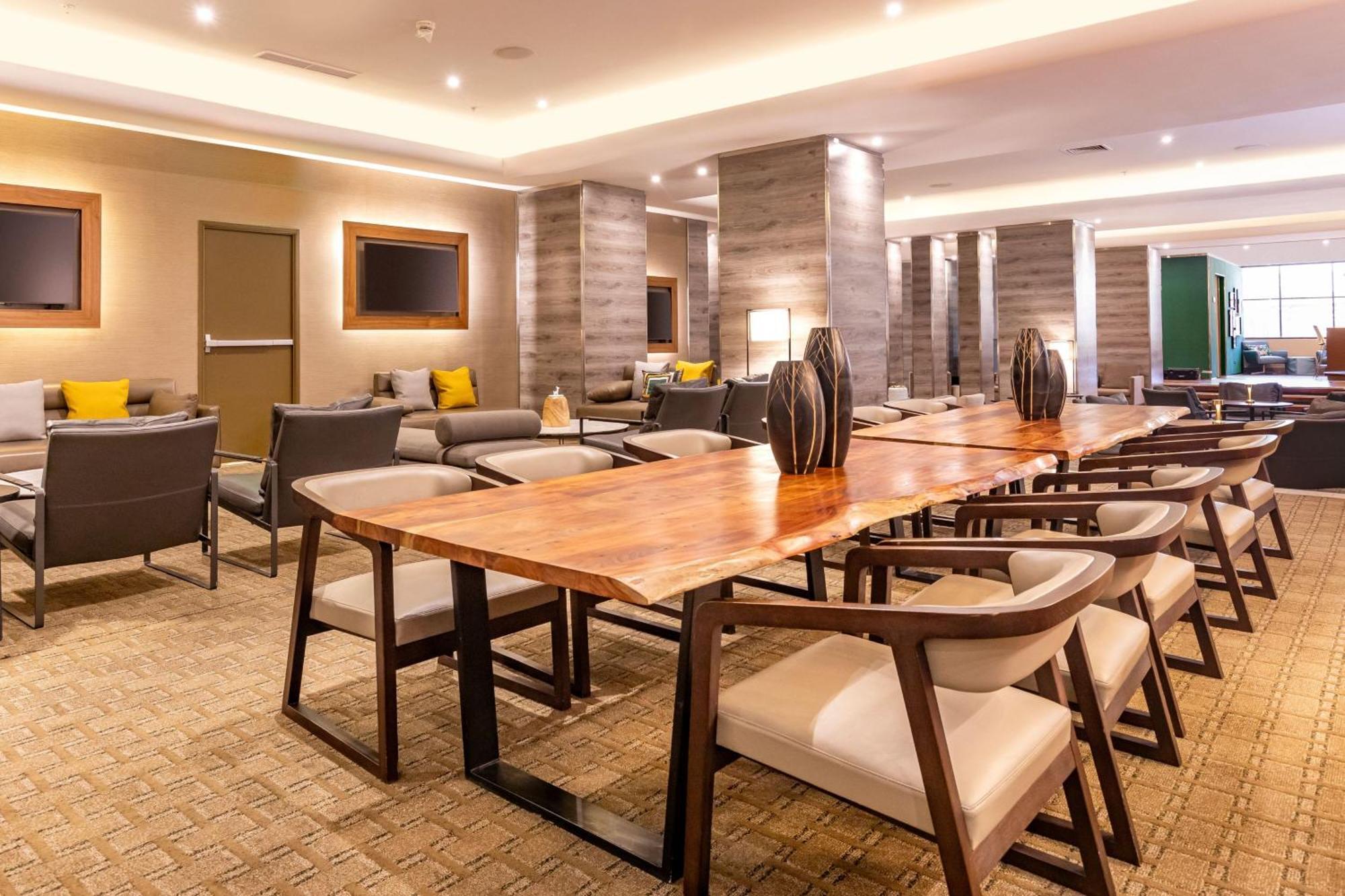 Crowne Plaza Hotel