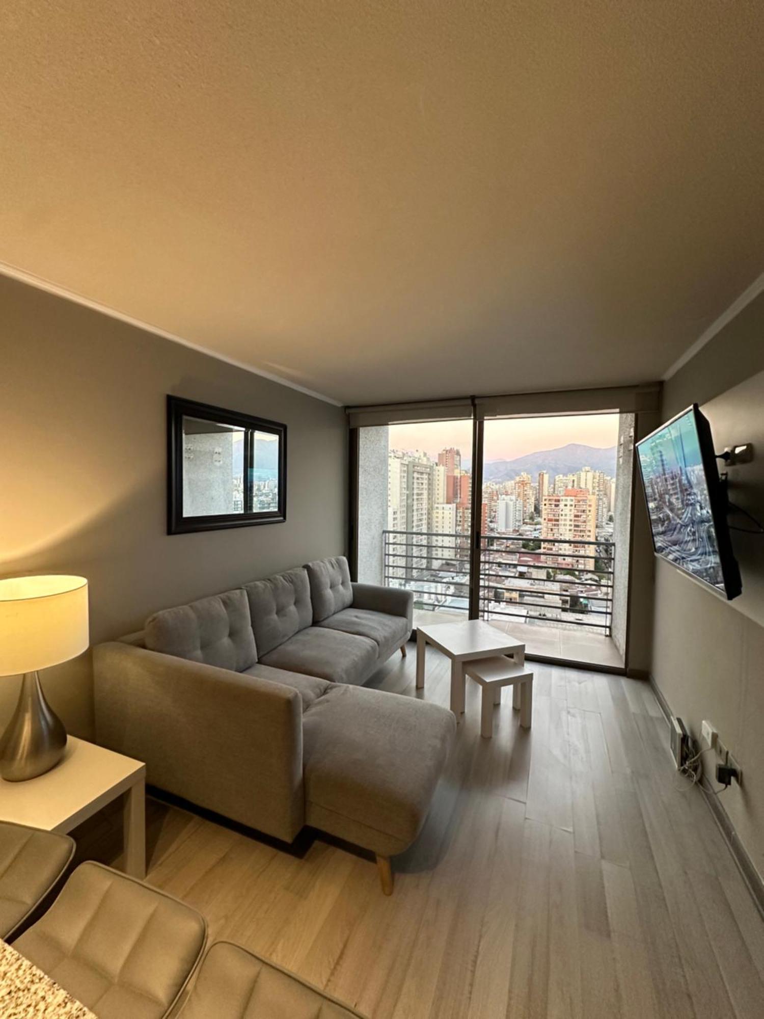 Dpto 2d 1b, Parque Almagro, Santiago. Apartamento