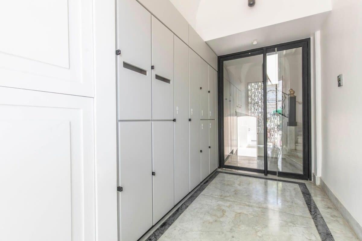 Hom I Inmejorable Estudio En Callerepublica Apartamento