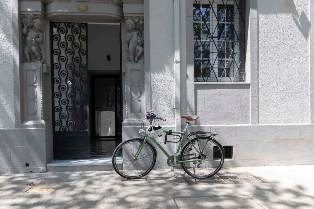 Hom I Inmejorable Estudio En Callerepublica Apartamento
