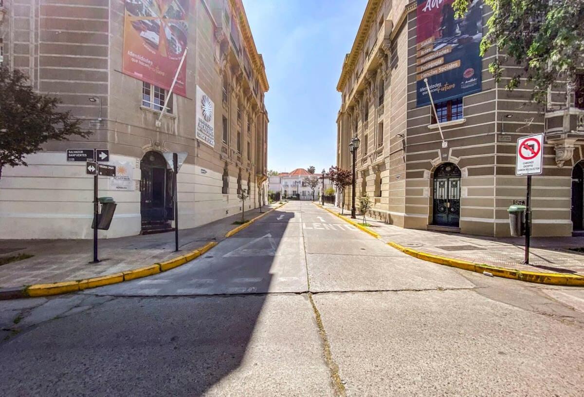 Hom I Inmejorable Estudio En Callerepublica * Santiago de Chile