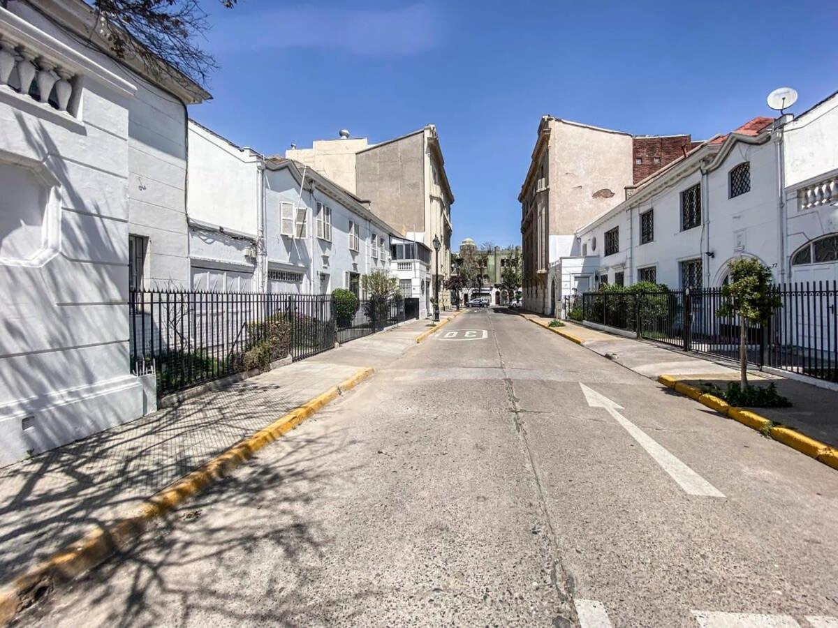 Hom I Inmejorable Estudio En Callerepublica Santiago de Chile