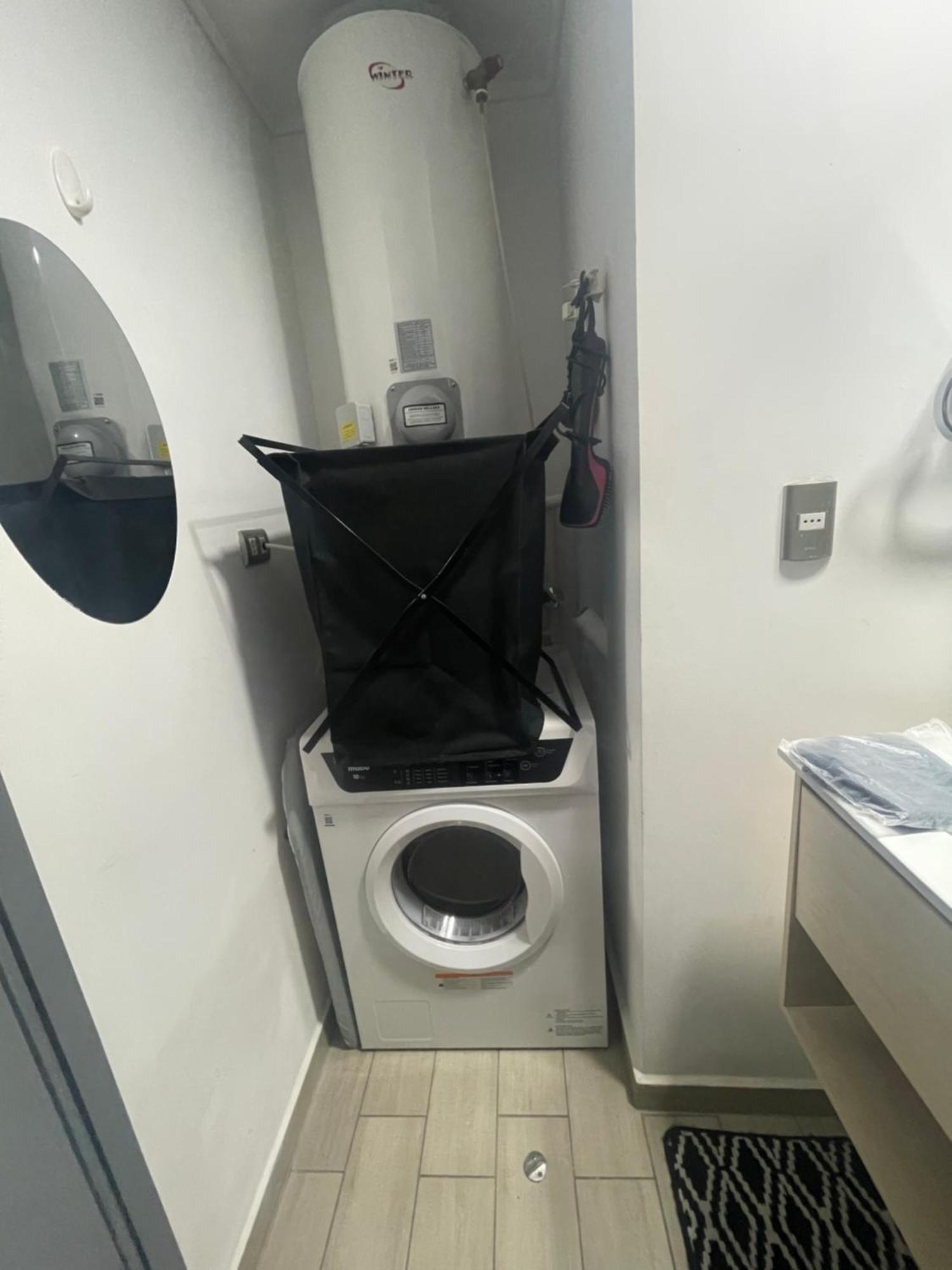 En Centro Cerca De Movistar Arena, Caupolican Apartamento
