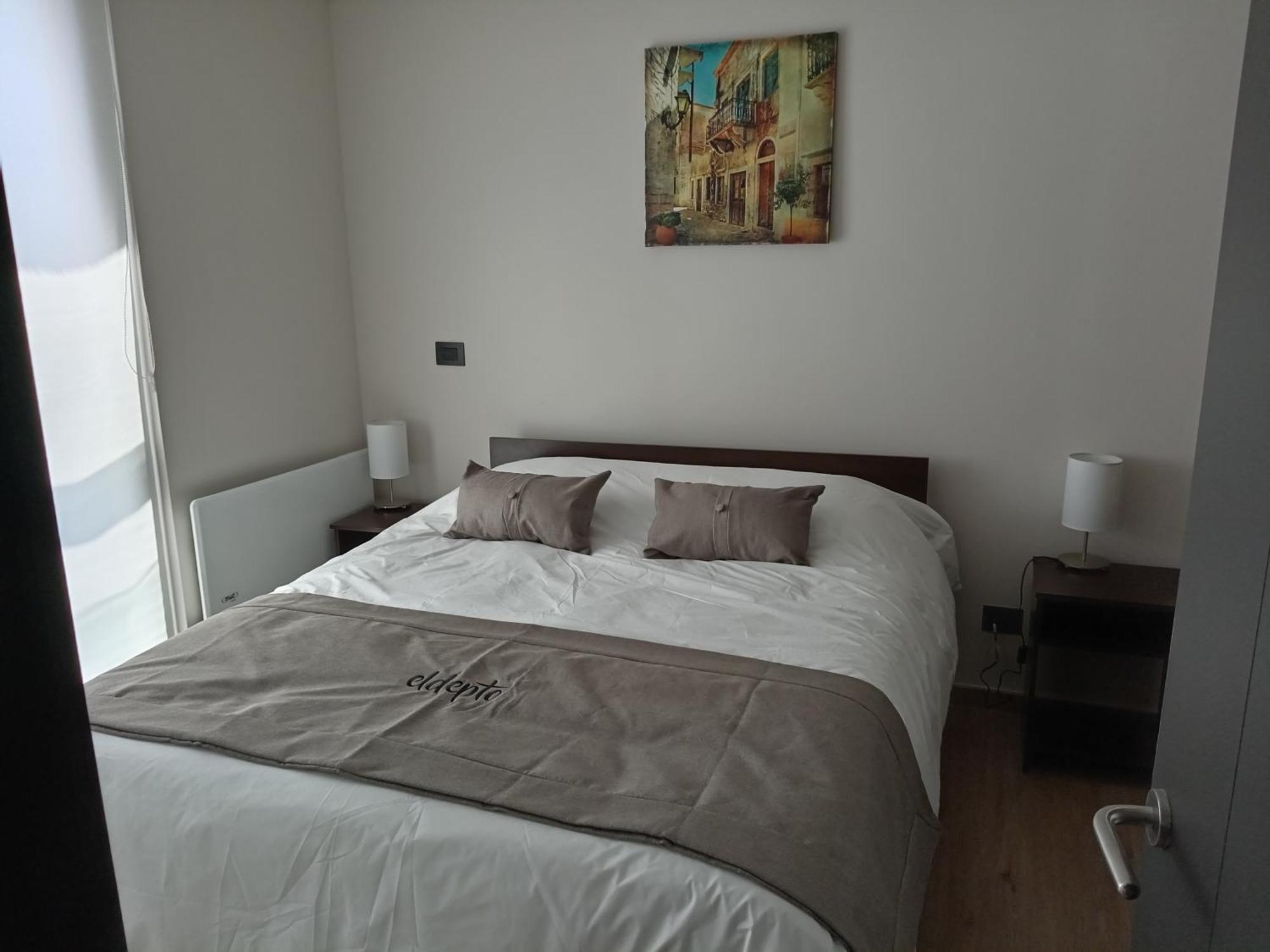 Eldepto Padre Mariano Apartamento