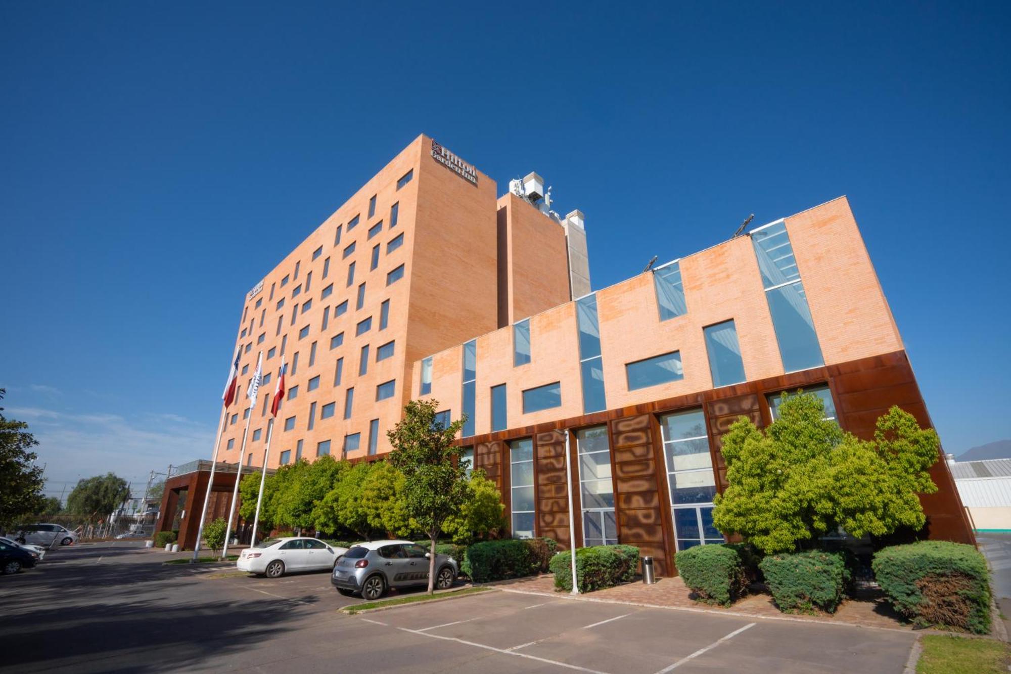 Hilton Garden Airport