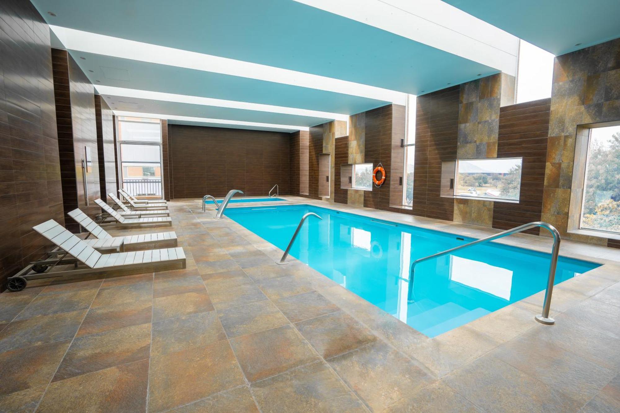 Hilton Garden Airport Hotel