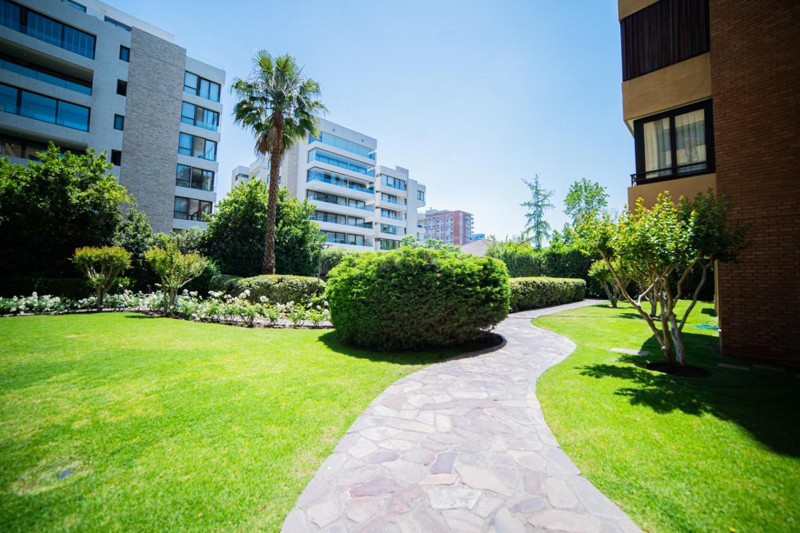 Full Departamento, Metro Manquehue, Condes Apartamento