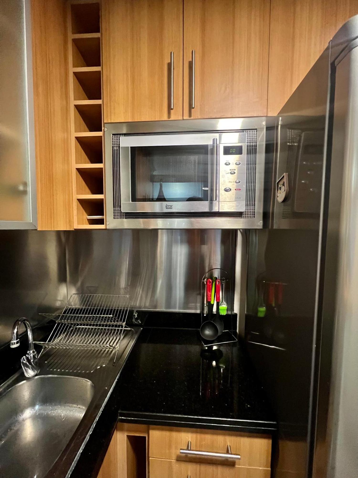 Confortable Departamento A Pasos De Escuela Militar 1 Dormitorio + 1 Persona Extra * Santiago de Chile
