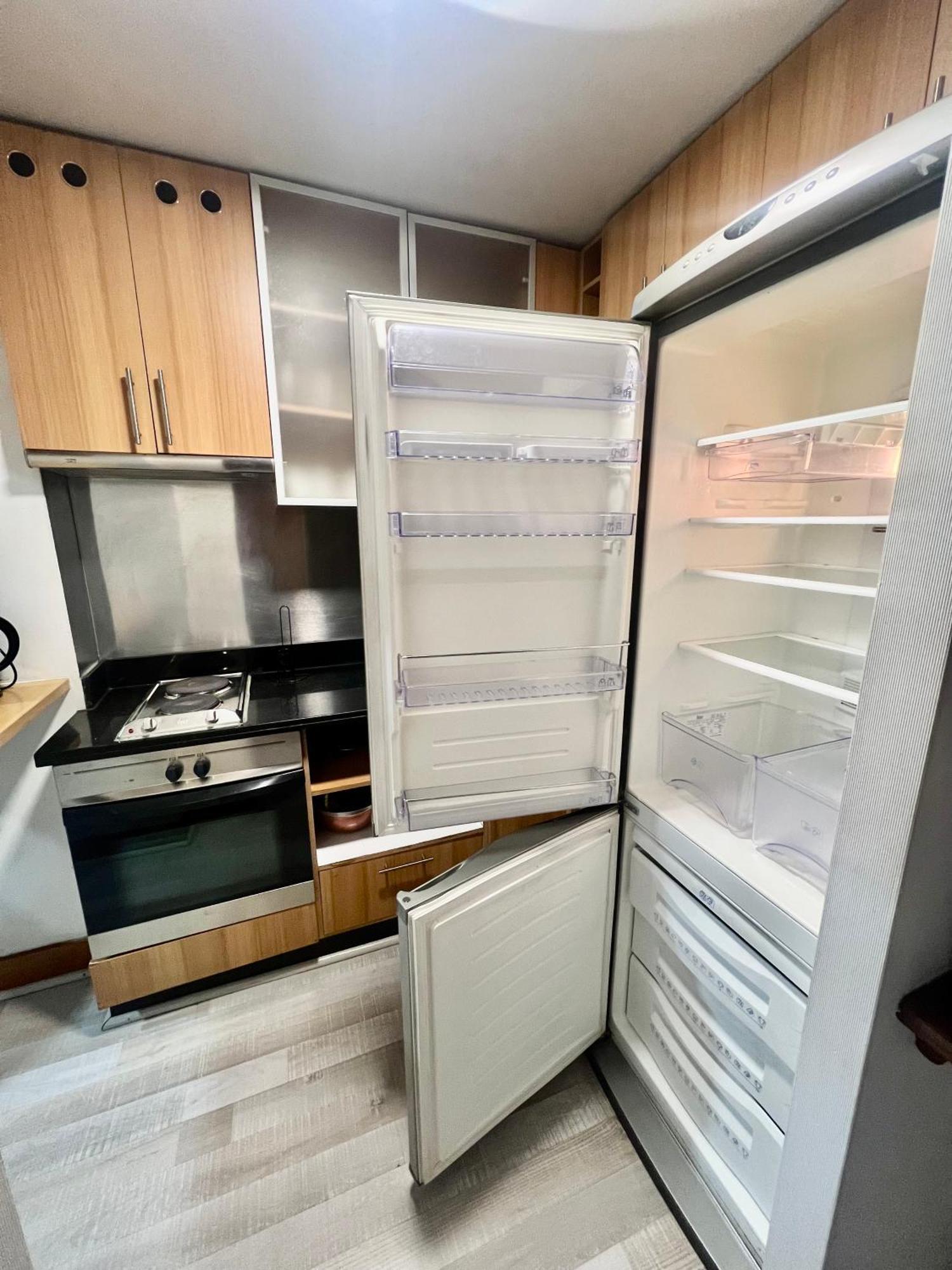 Confortable Departamento A Pasos De Escuela Militar 1 Dormitorio + 1 Persona Extra Apartamento Santiago de Chile