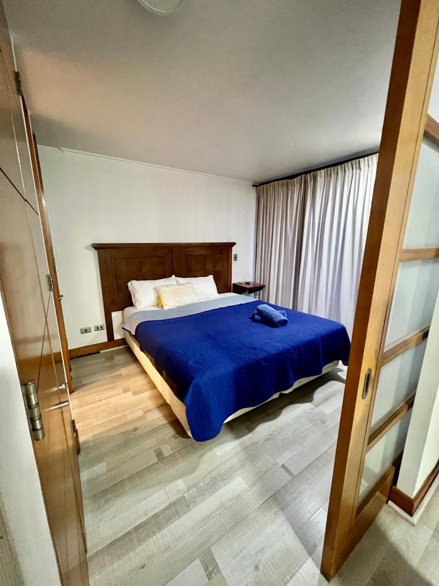 Confortable Departamento A Pasos De Escuela Militar 1 Dormitorio + 1 Persona Extra Apartamento Santiago de Chile