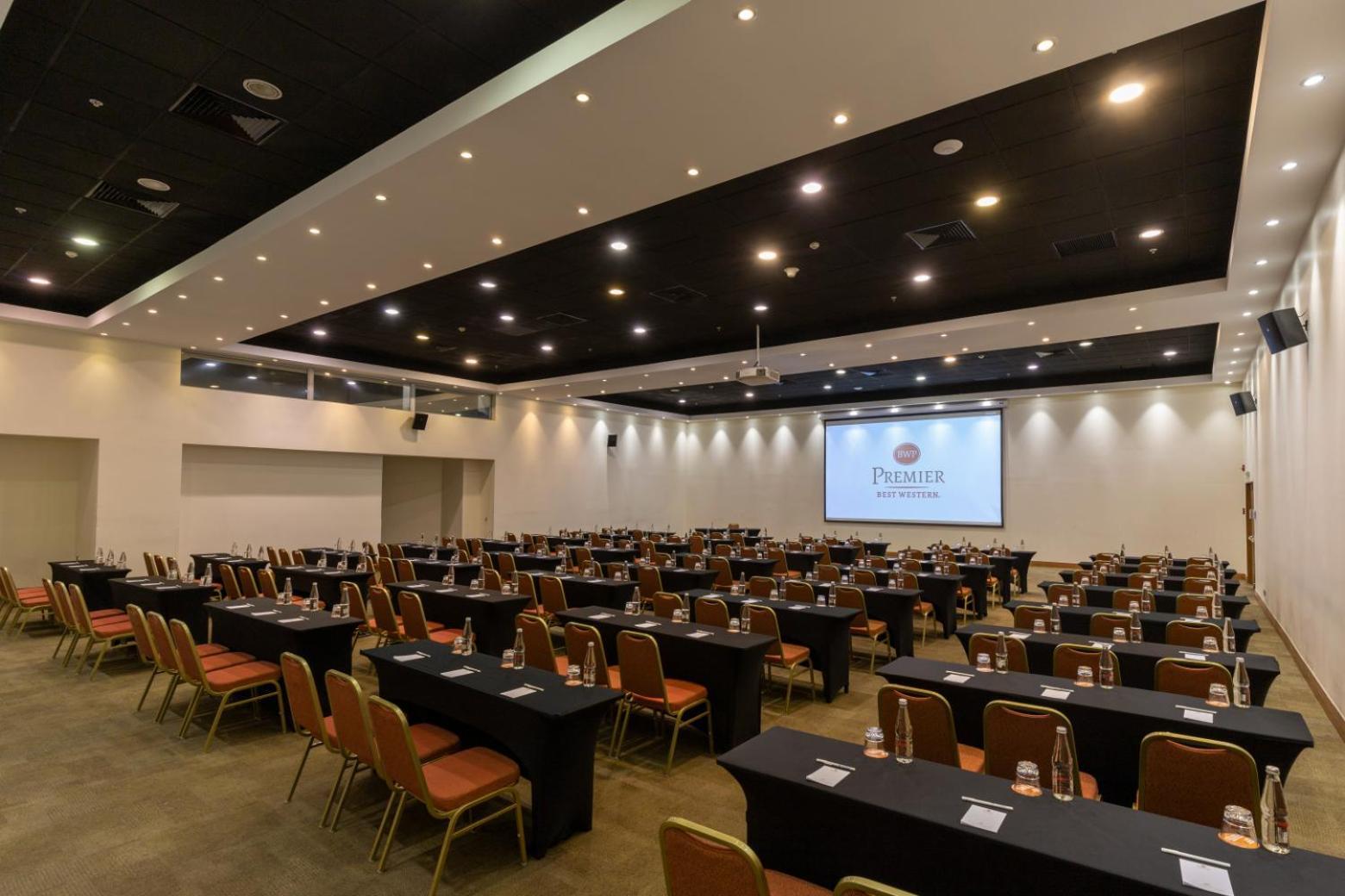 Western Premier Marina Condes 4*