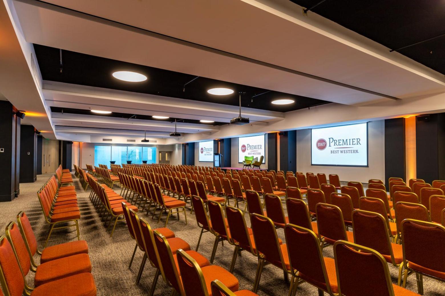 Western Premier Marina Condes Hotel