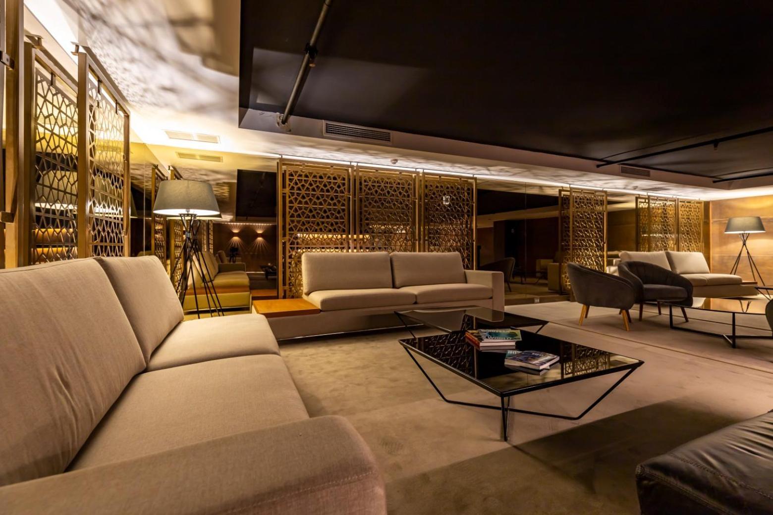 Hotel Western Premier Marina Condes 4*