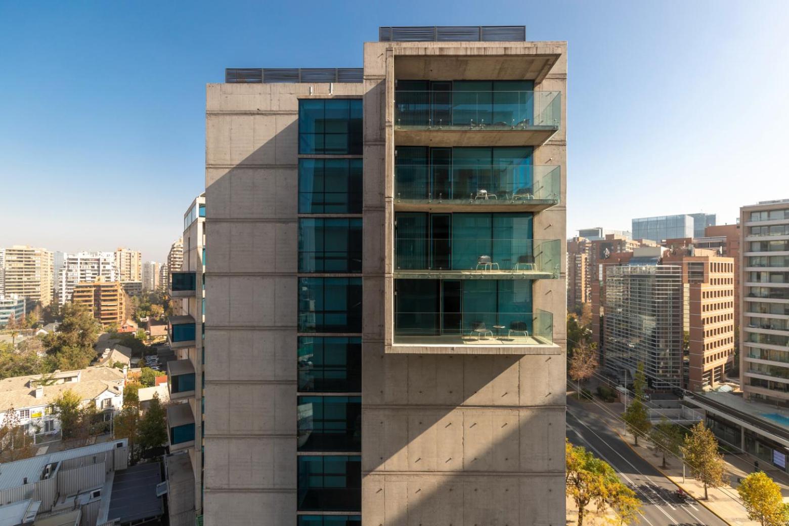 Hotel Western Premier Marina Condes 4*