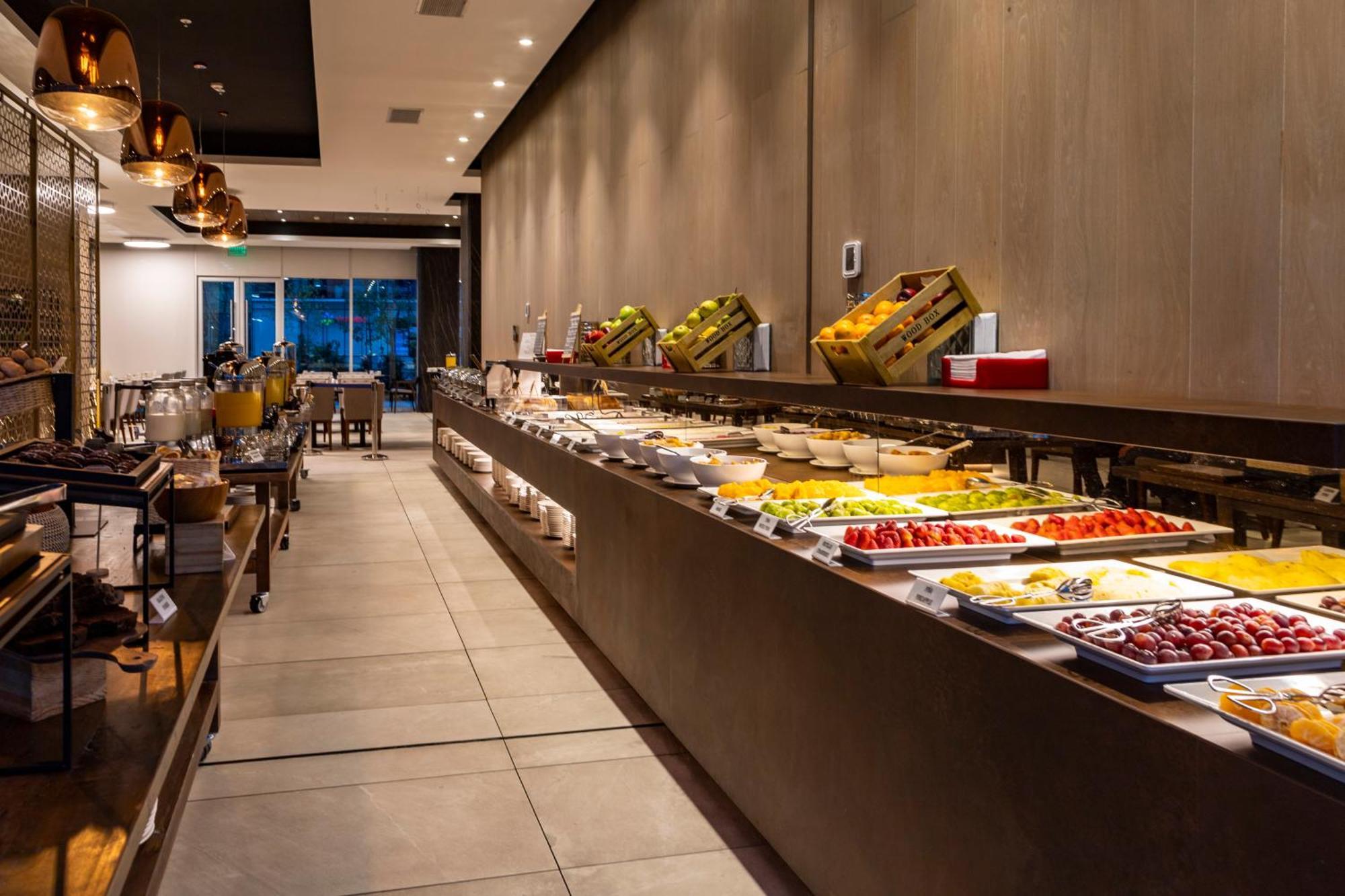 Hotel Western Premier Marina Condes