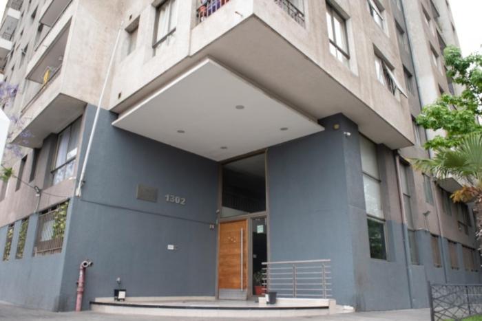 Gran Departamento Amoblado A Pasos Del Movistar Arena, Ubicado En Nataniel Cox