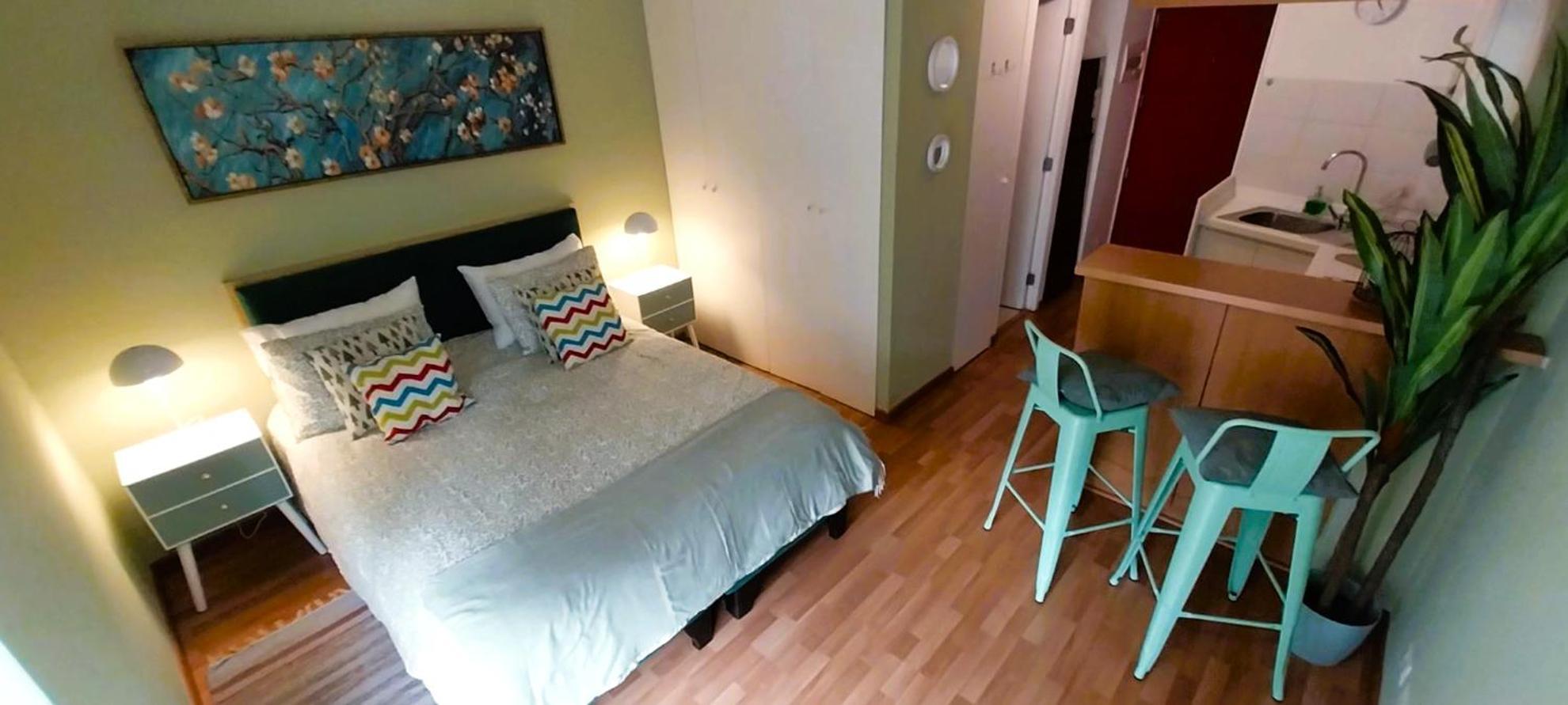 Barrio Historico 3 Min Metro, Wifi, Netflik, Comodidad Apartamento *