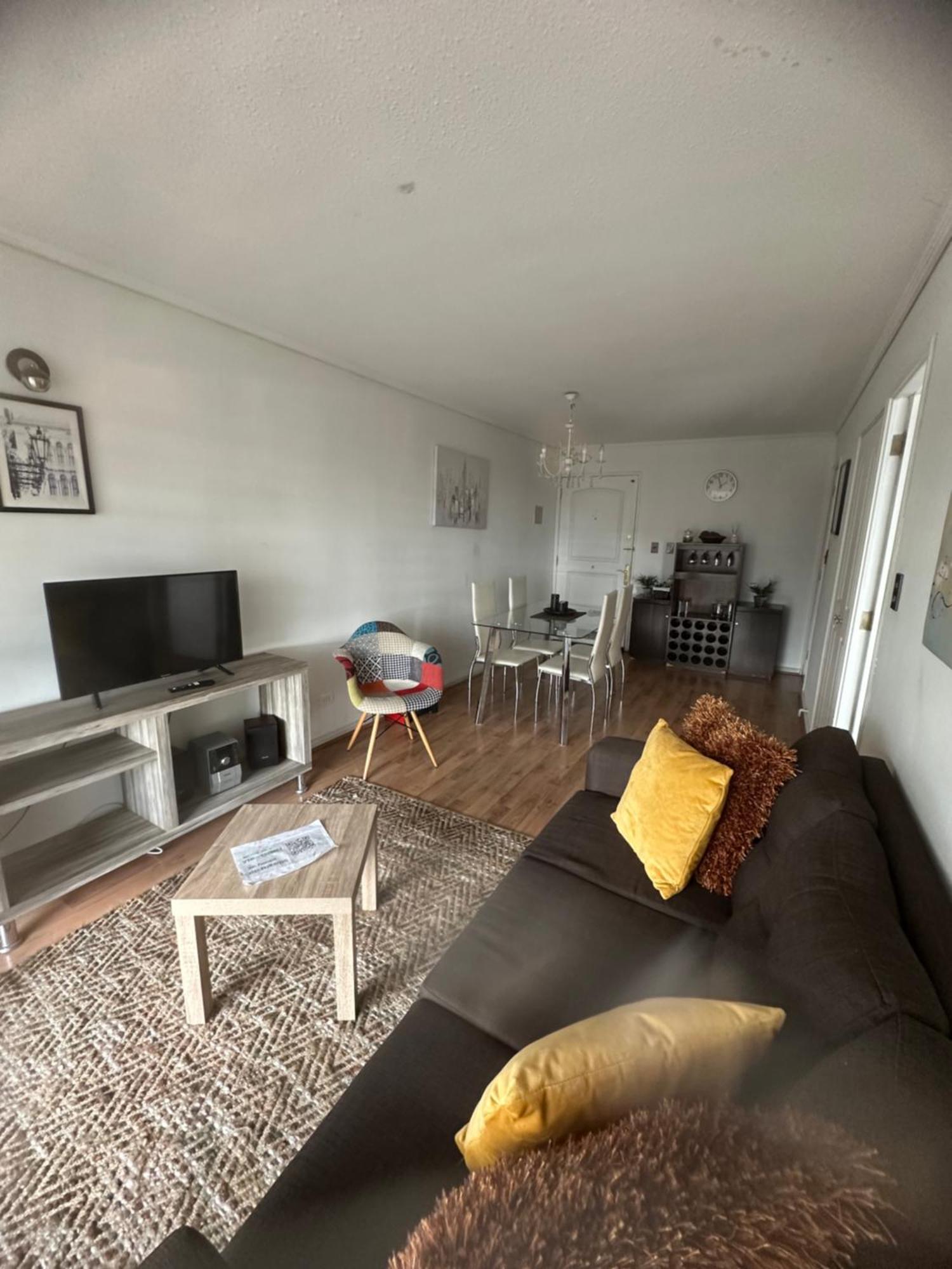 Departamento Las Condes-esc Militar Apartment *