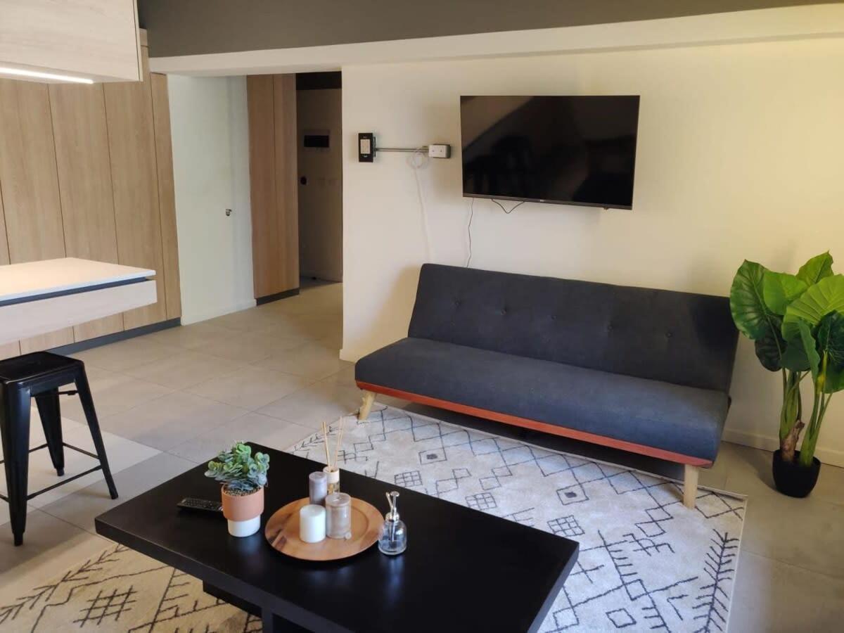 Elegante A Pasos Del Metro Salvador Apartamento *