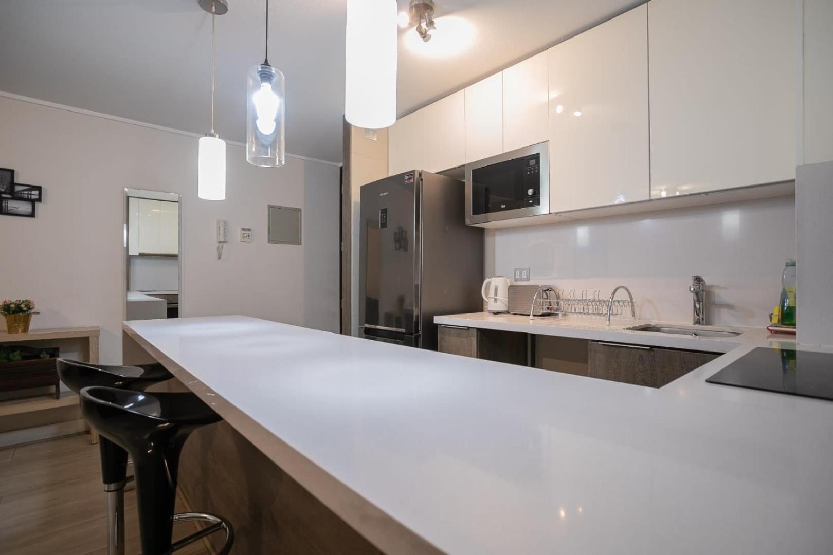 Premium 2br 2ba Parque Arauco - Balcon Con Malla * Santiago de Chile
