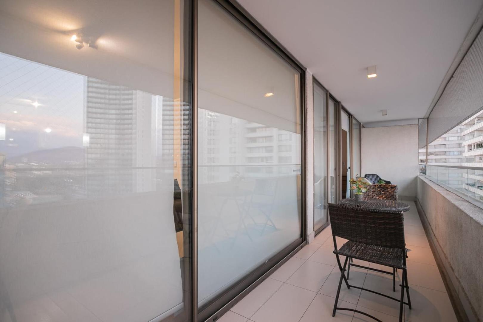 Premium 2br 2ba Parque Arauco - Balcon Con Malla * Santiago de Chile