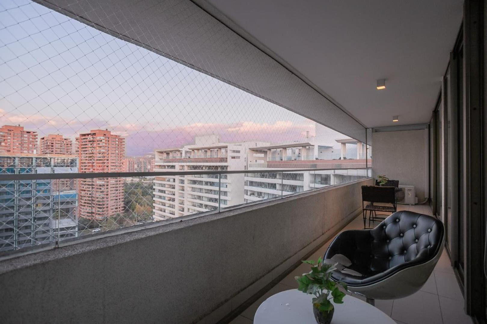 Premium 2br 2ba Parque Arauco - Balcon Con Malla Santiago de Chile
