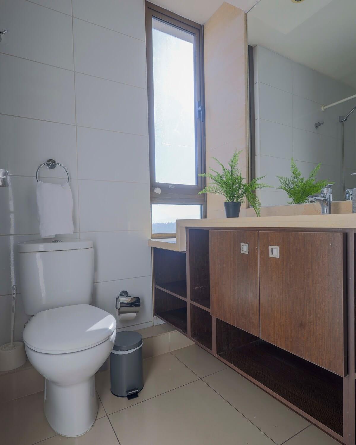 Apartamento Amplio Alojamiento En Parque Arauco 2d2b Santiago de Chile