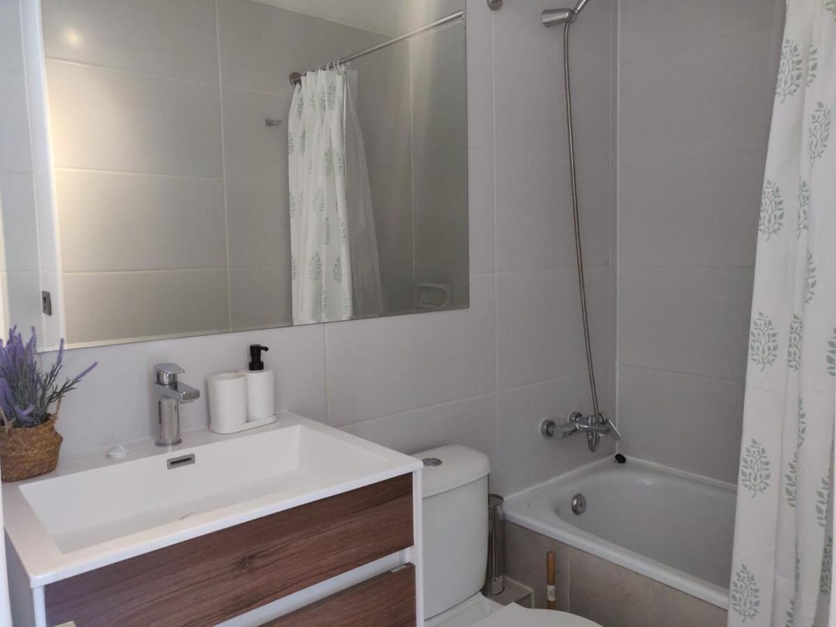 Descansa Mientras Descubres Lo Mejor De Nunoa Apartamento