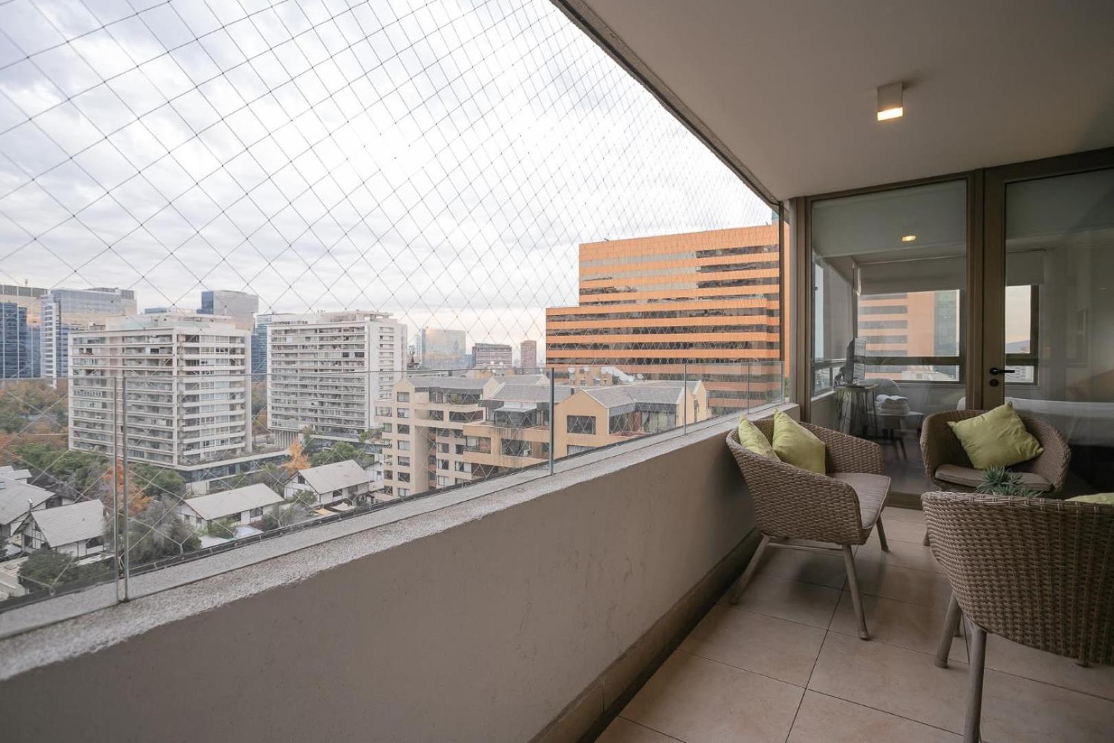 Espacioso Depto 2br 2ba - Sector Parque Arauco *
