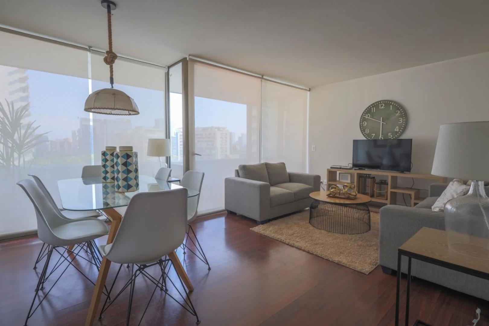 Espacioso Depto 2br 2ba - Sector Parque Arauco Apartamento