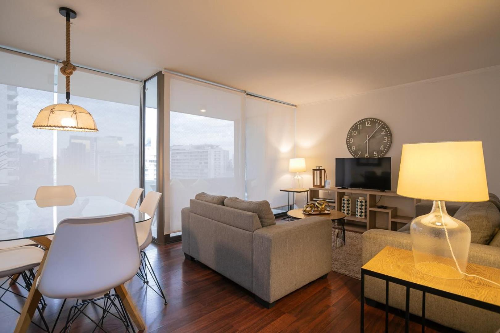 Espacioso Depto 2br 2ba - Sector Parque Arauco