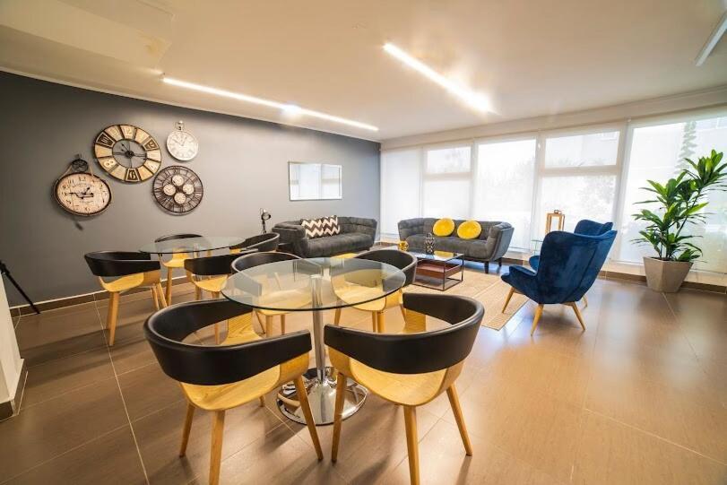 Relax And Get Comfy In Our In Condes Apartamento Santiago de Chile