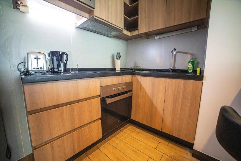 Relax And Get Comfy In Our In Condes Apartamento *