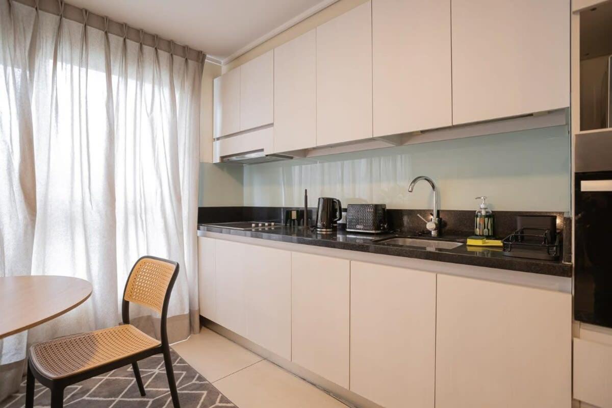 Descubre El Encanto De Condes En Apartamento Santiago de Chile