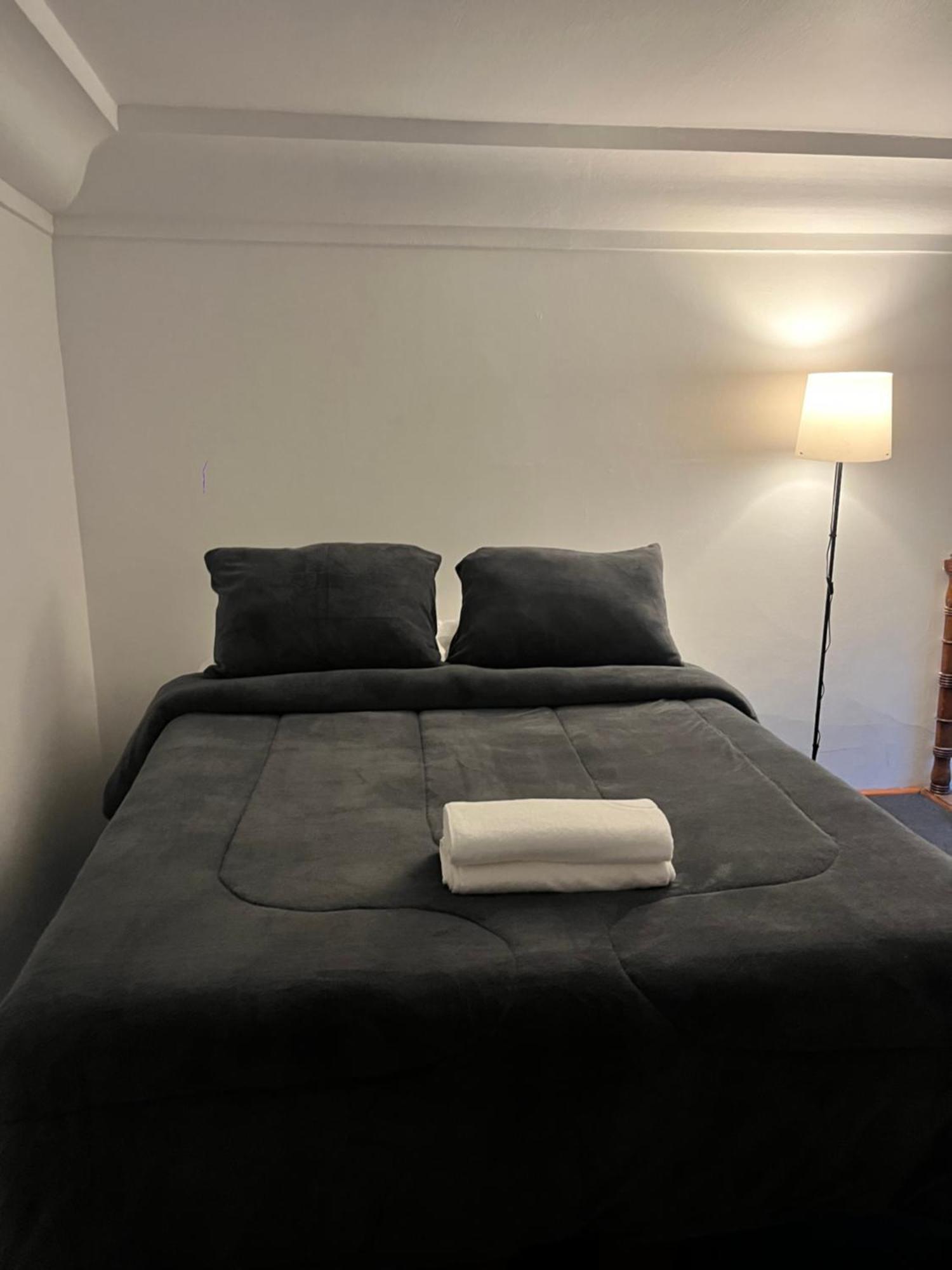 Duplex Con Balcon A Casco Historico *