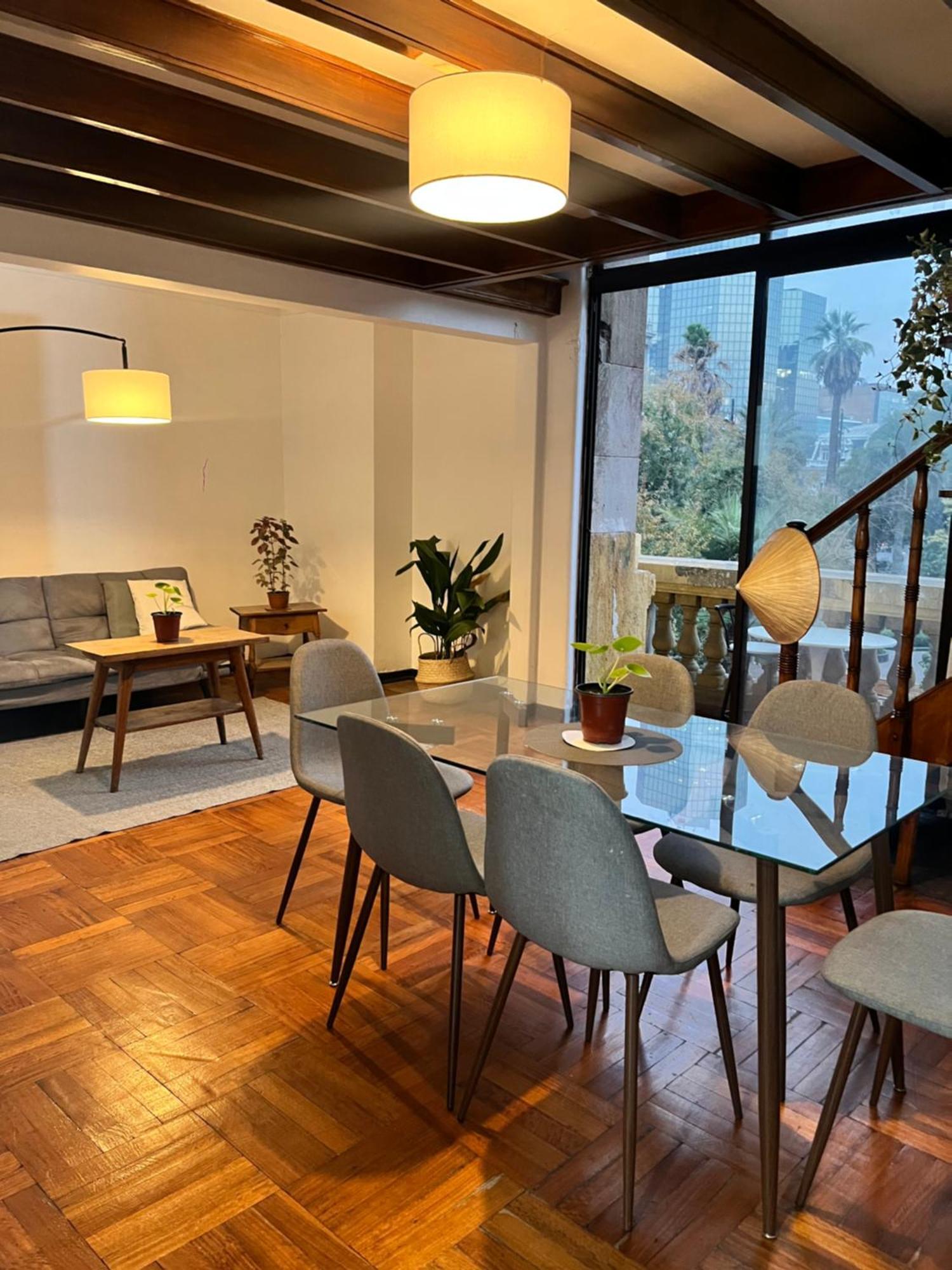 Duplex Con Balcon A Casco Historico Apartamento Santiago de Chile
