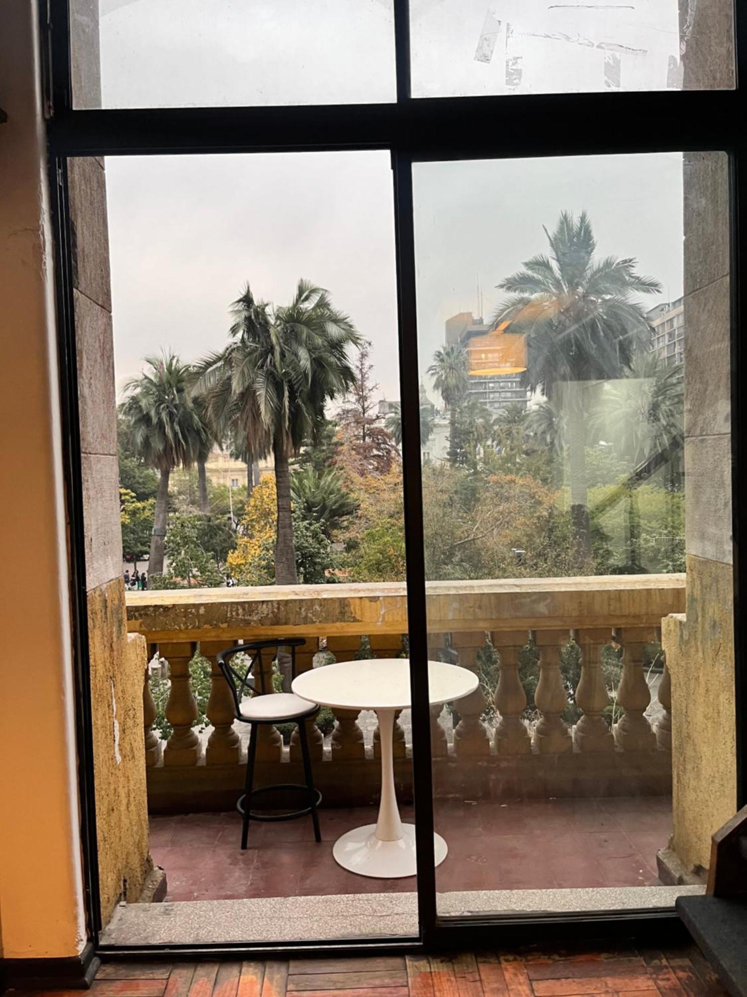 Duplex Con Balcon A Casco Historico * Santiago de Chile