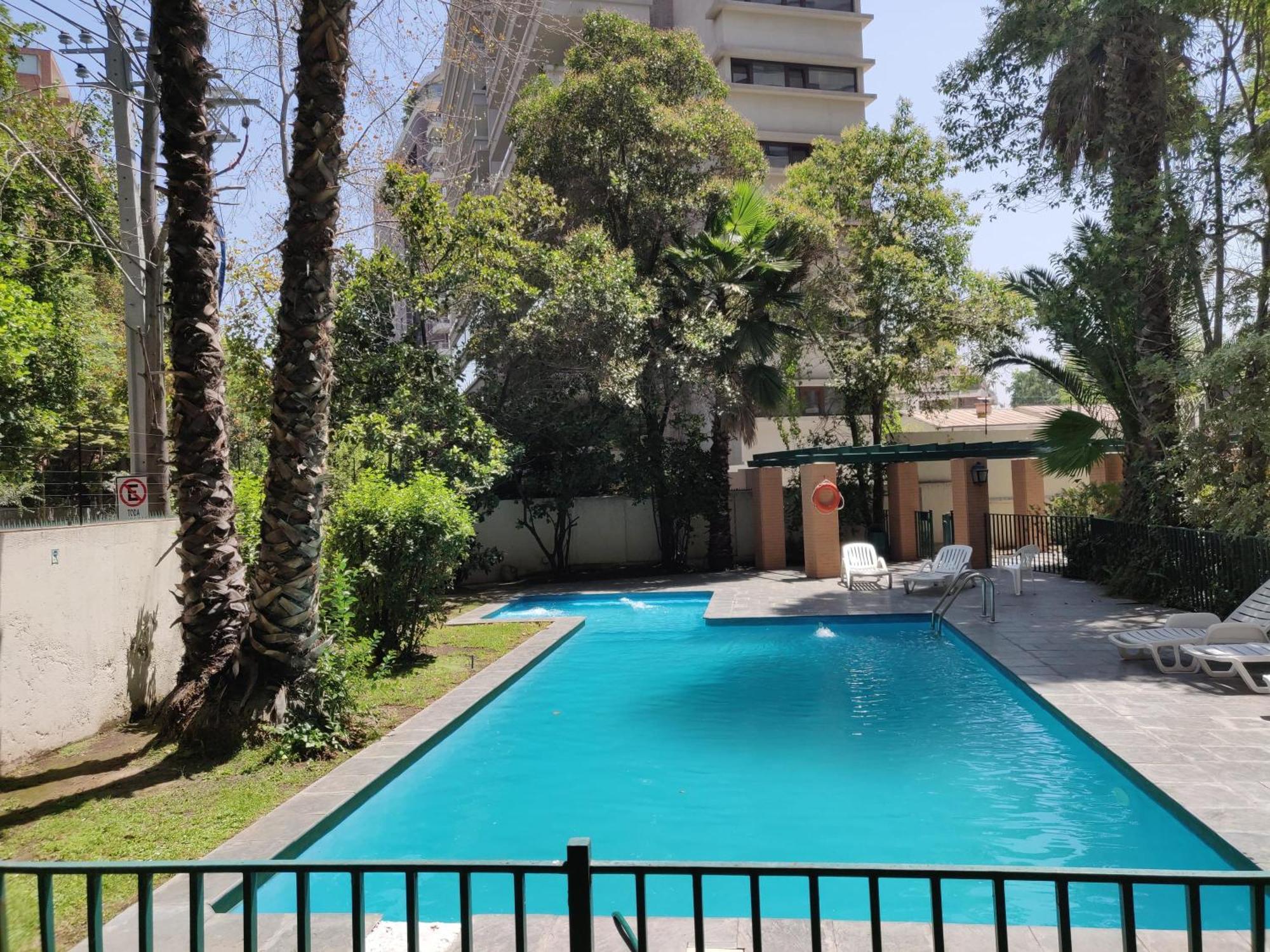 Exclusive In Condes Alcantara Metro Apartamento
