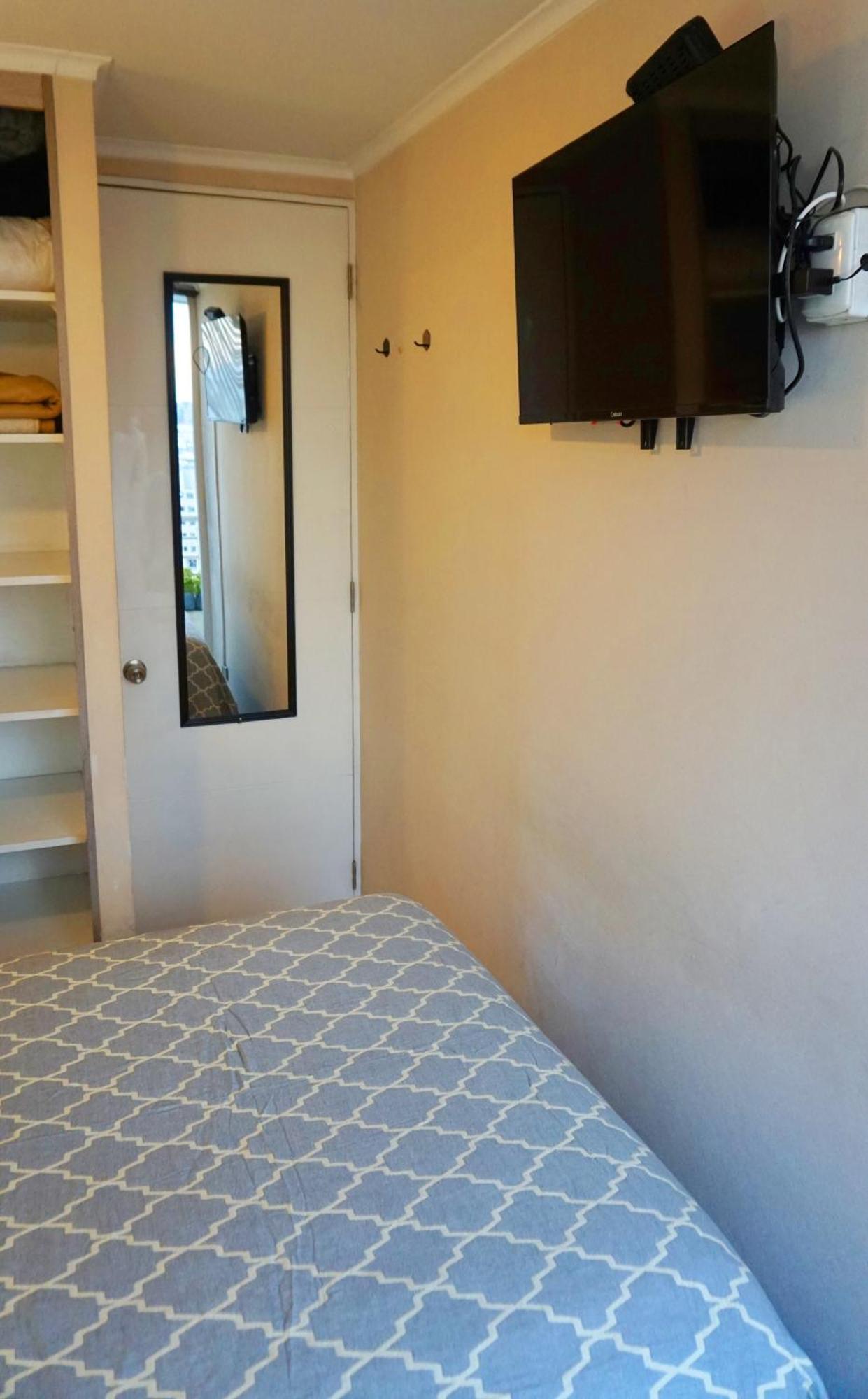 Only Women / Solo Mujeres Habitación en casa particular