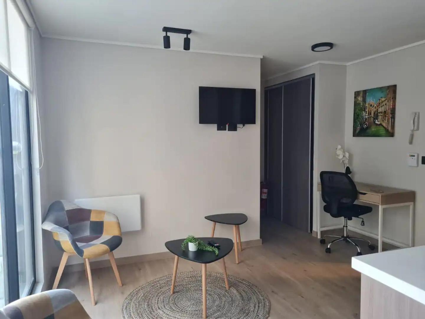 Eldepto Padre Mariano Apartamento