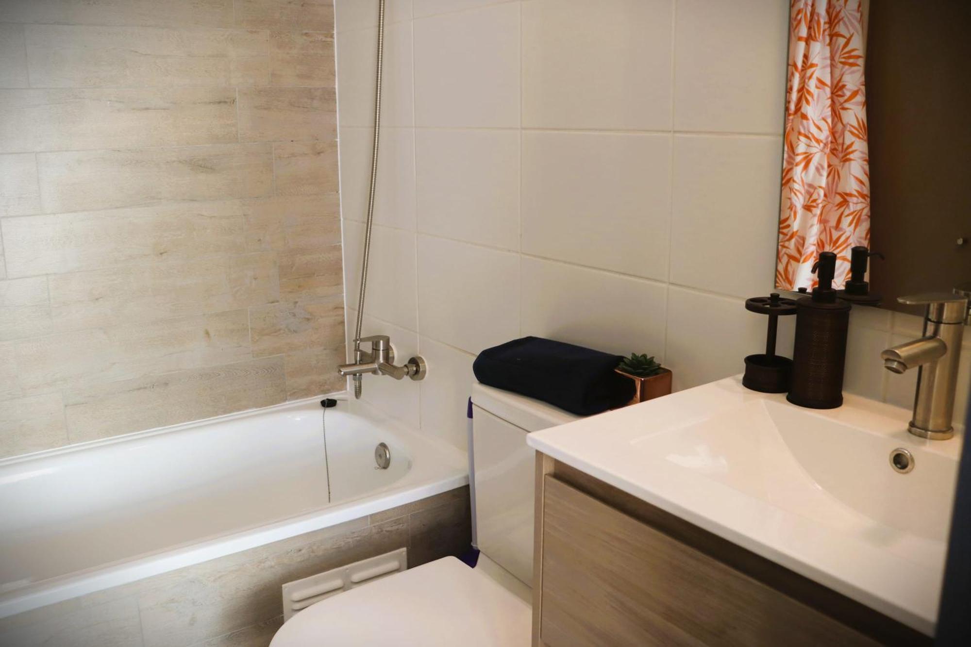 Apartment Hom I Amplio Y Comodo Depto 1d1b Santiago