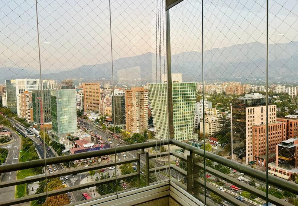 Las Condes Apartament Close To The Metro * Santiago