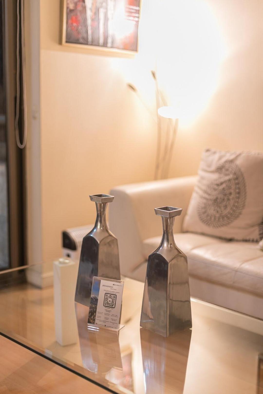 Exclusive In Condes Alcantara Metro Apartamento *