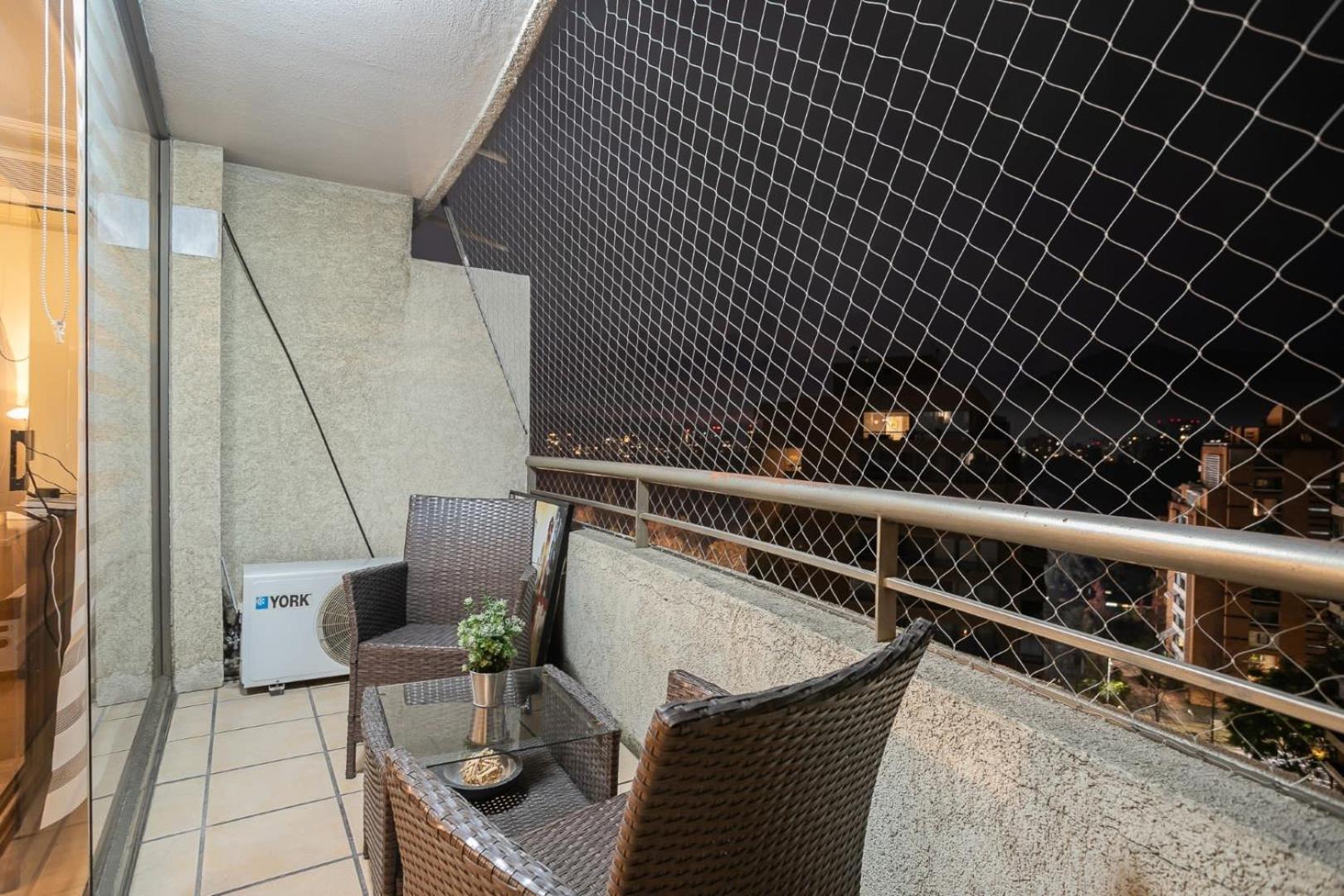 Apartamento Exclusive In Condes Alcantara Metro Santiago de Chile