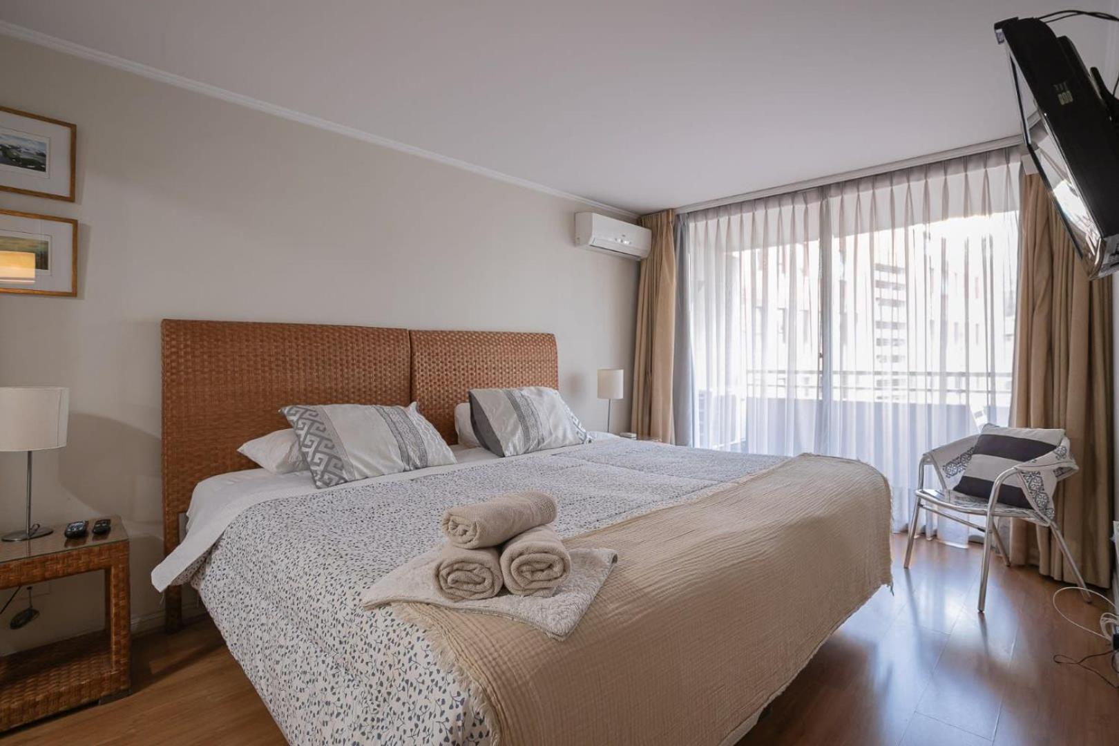 Apartamento Spectacular In El Golf Area Santiago de Chile