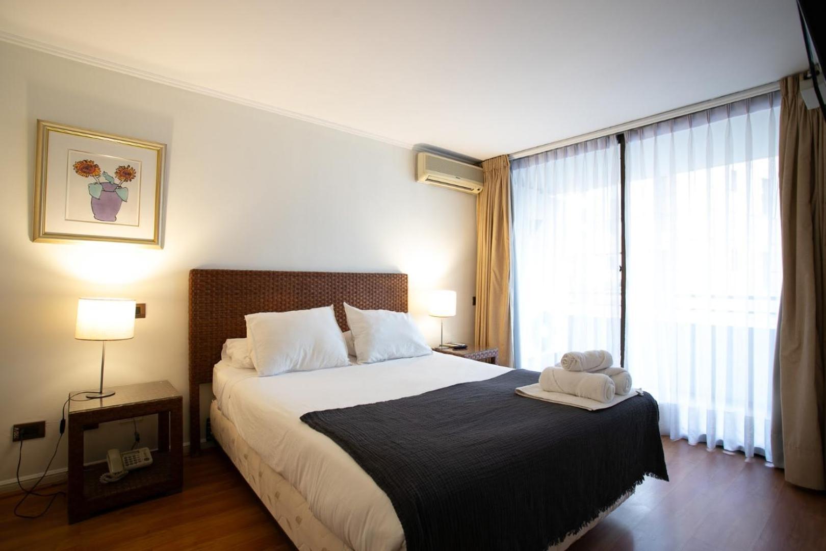 Comfy Urban Style Steps From Costanera Center Apartment *