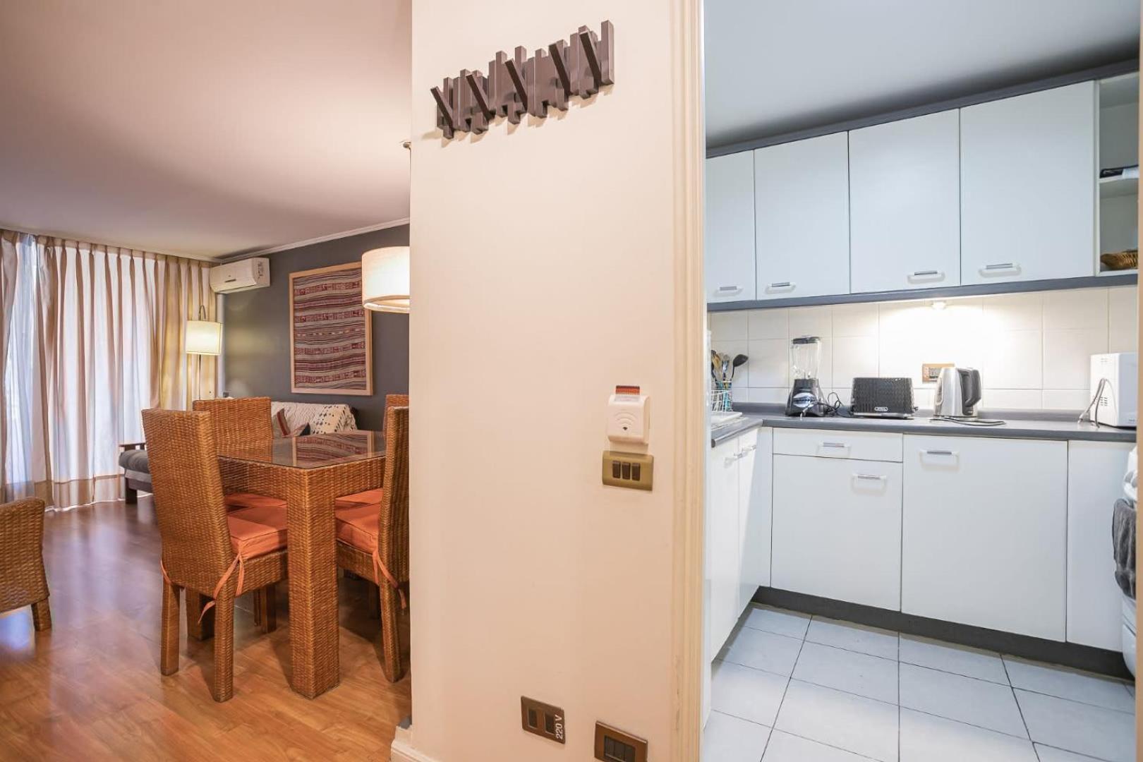 Comfy Urban Style Steps From Costanera Center Apartamento